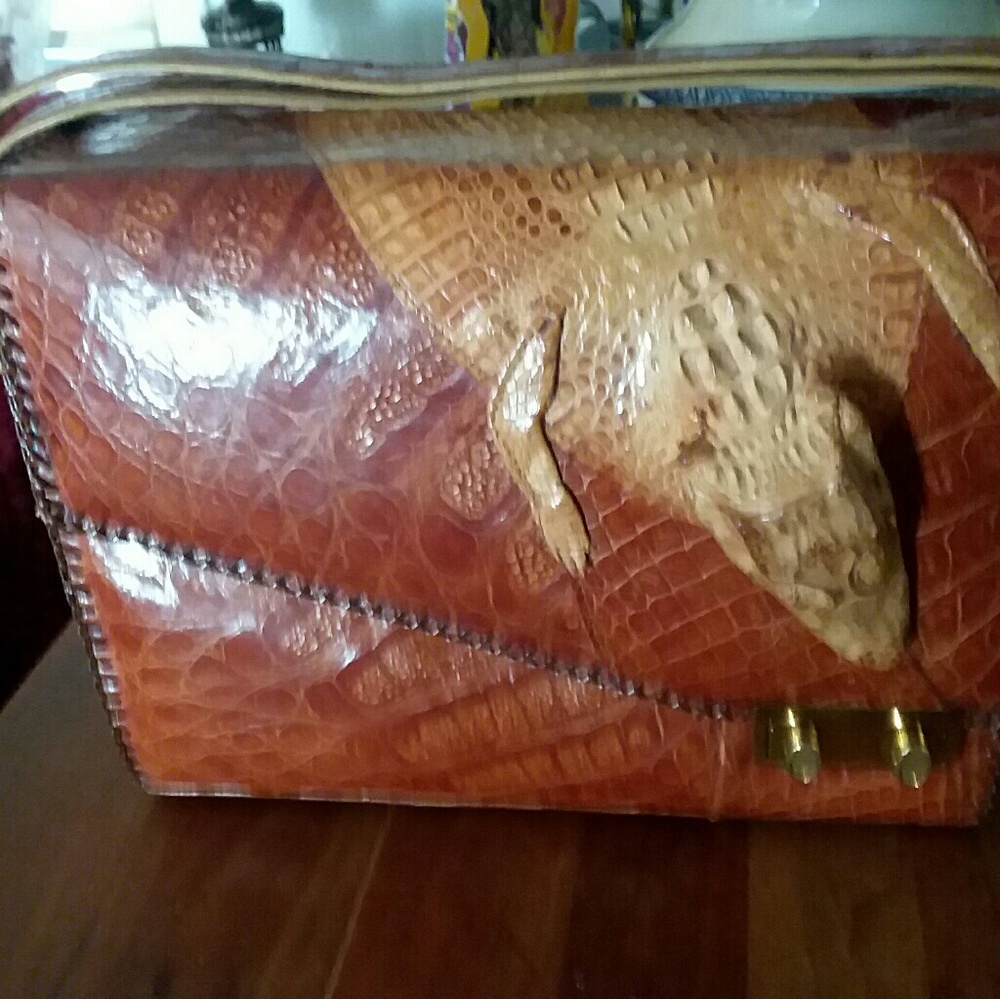 COPY - COPY - VINTAGE!! 1960'S ALLIGATOR HANDBAG